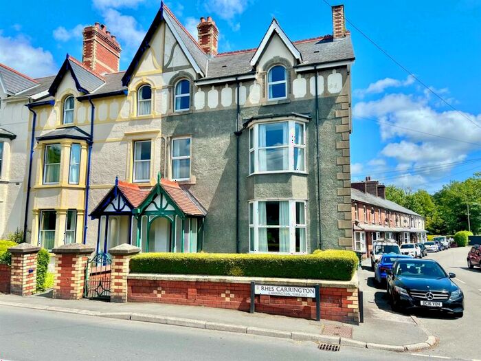 6 Bedroom House For Sale In Carrington Terrace, Llanrwst, LL26