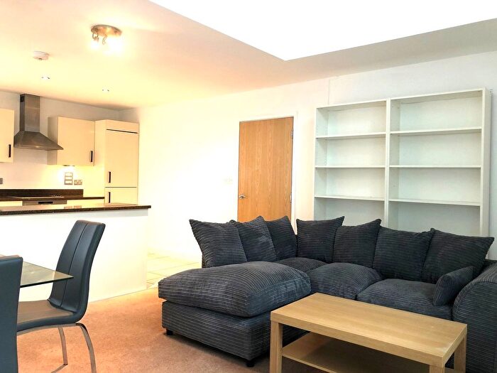 3 Bedroom Flat To Rent In Fleet Street, Brighton, BN1