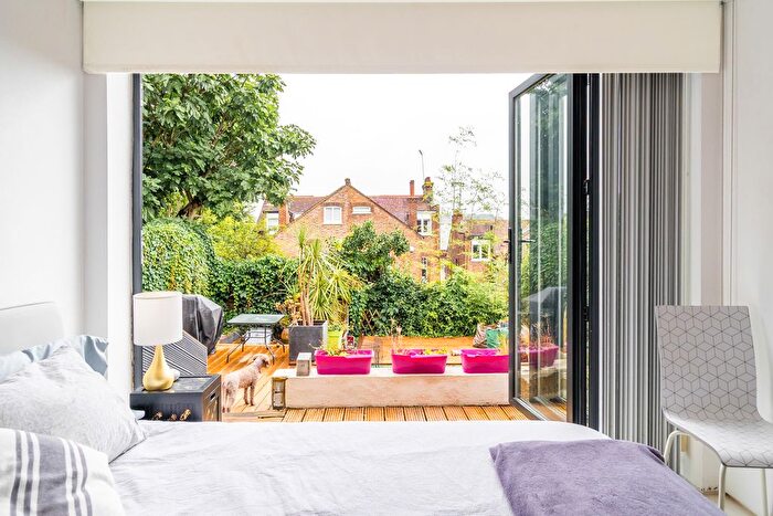 3 Bedroom Flat To Rent In Wolseley Road, Crouch End, London, N8