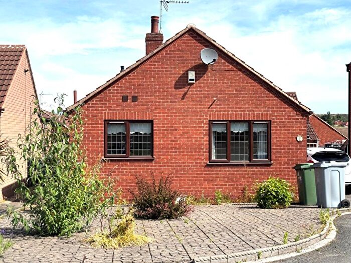 2 Bedroom Bungalow To Rent In Woodhead Close, Edwinstowe, Mansfield, NG21