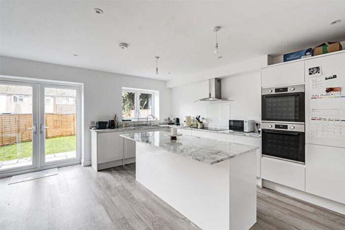 3 Bedroom End Of Terrace House For Sale In Mendip Road, Salvington, Worthing, West Sussex, BN13