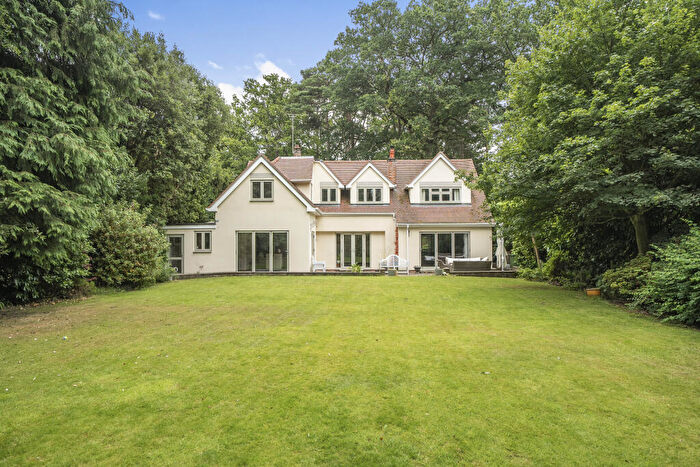 5 Bedroom House To Rent In Lakewood Road, Chandlers Ford, Winchester, SO53