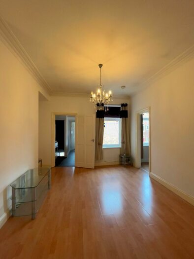 3 Bedroom Flat To Rent In Alverthorpe Street, South Shields, Tyne And Wear, NE33