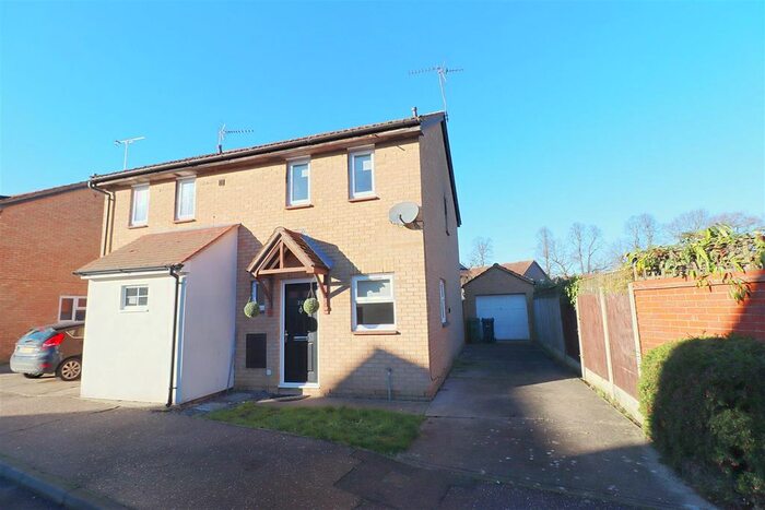 2 Bedroom Semi-Detached House To Rent In Derwent Way, Great Notley, Braintree CM77