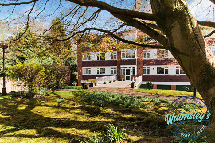 3 Bedroom Apartment For Sale In Grove Court, Davenport Road, Earlsdon, Coventry, CV5