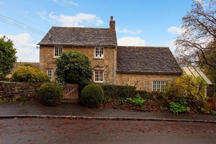 2 Bedroom House To Rent In School Hill, Little Minster, OX29