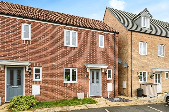 2 Bedroom End Terrace House For Sale In Minsmere Close, Spalding, PE11