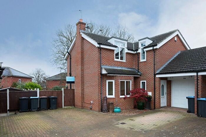 4 Bedroom Detached House For Sale In Lancaster Park Road, Harrogate, North Yorkshire, HG2