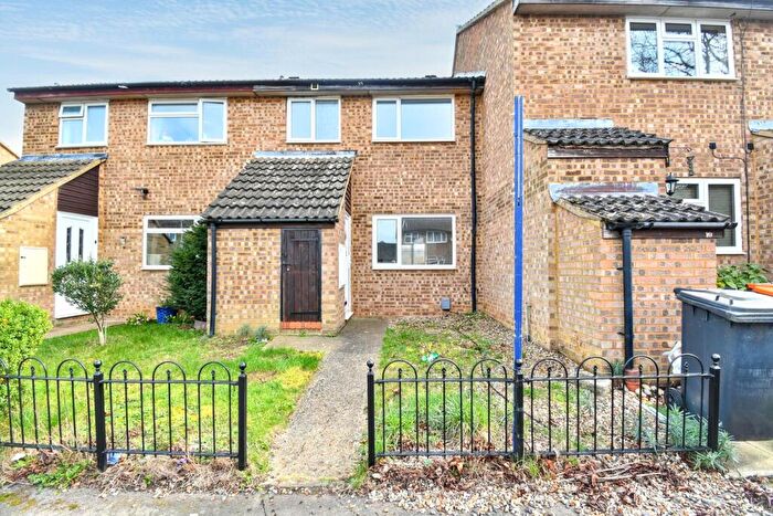 3 Bedroom Terraced House For Sale In Burgess Close, Kempston, Bedford, MK42