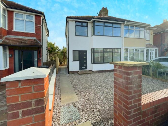 3 Bedroom Semi-Detached House To Rent In Buckley Crescent, Thornton-Cleveleys, Lancashire, FY5