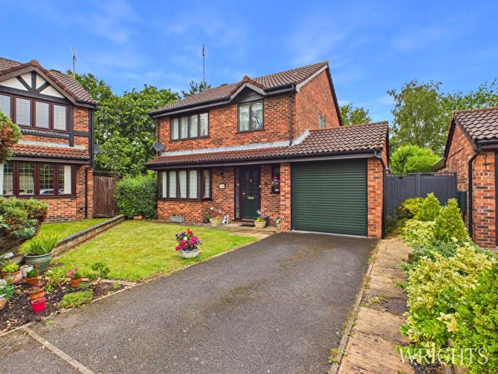 3 Bedroom Detached House For Sale In Witchford, Welwyn Garden City, AL7
