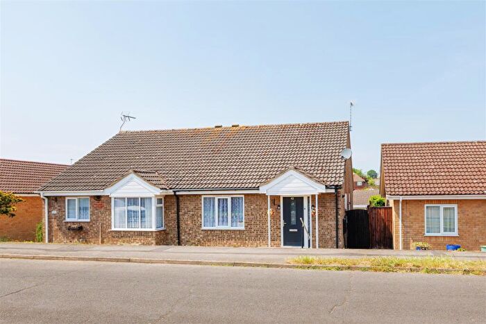 2 Bedroom Semi-Detached Bungalow For Sale In Nicholson Drive, Beccles, NR34
