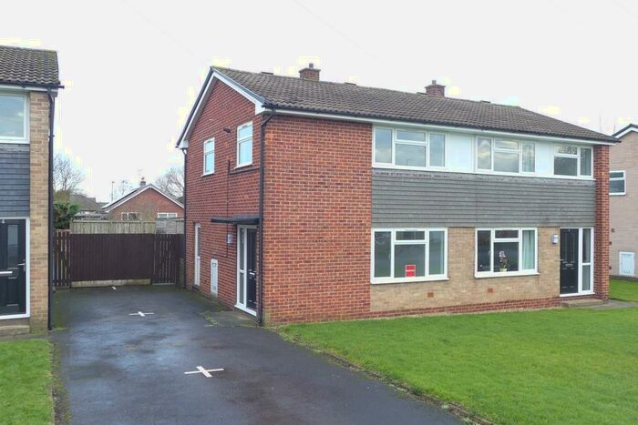 3 Bedroom Semi-Detached House To Rent In Kent Close, Ripon, HG4