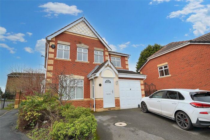 4 Bedroom Detached House To Rent In Lister Walk, Morley, Leeds, LS27
