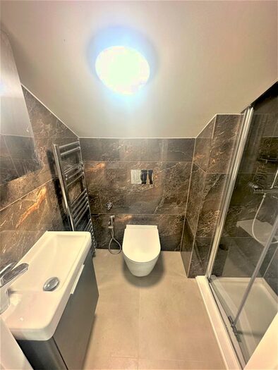 1 Bedroom Flat To Rent In The Mall, London, W5