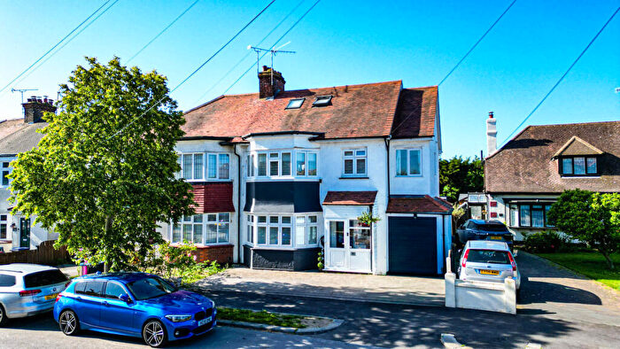 4 Bedroom Semi-Detached House For Sale In Olive Avenue, Leigh-on-sea, SS9