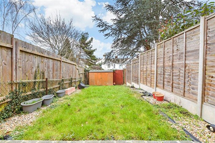 2 Bedroom Terraced House For Sale In Stagshaw Close, Maidstone, Kent, ME15