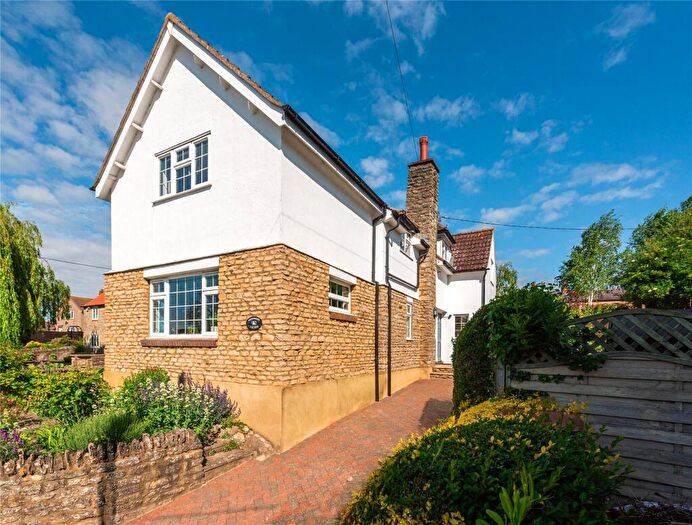 4 Bedroom Detached House For Sale In Earls Barton Road, Great Doddington, Wellingborough, Northamptonshire, NN29