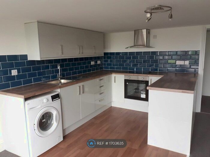 2 Bedroom Flat To Rent In Beach Rise, Westgate-On-Sea, CT8