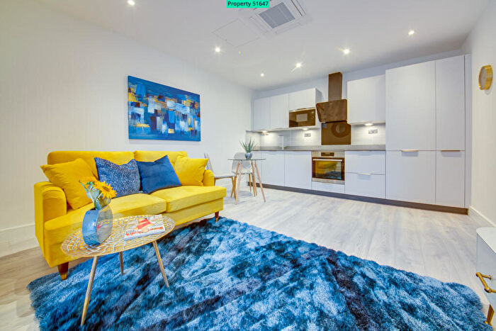 1 Bedroom Flat To Rent In Street Lane Residence A, Street Lane, Leeds, LS8