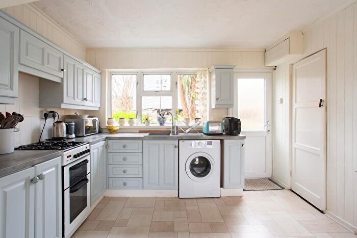 3 Bedroom End Of Terrace House To Rent In Saracen Crescent, Penryn, TR10