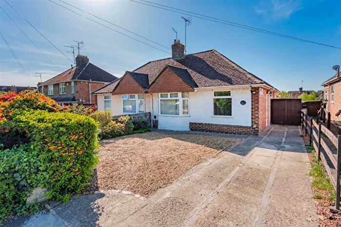 2 Bedroom Semi-Detached Bungalow For Sale In , Pytchley Road, Kettering, NN15