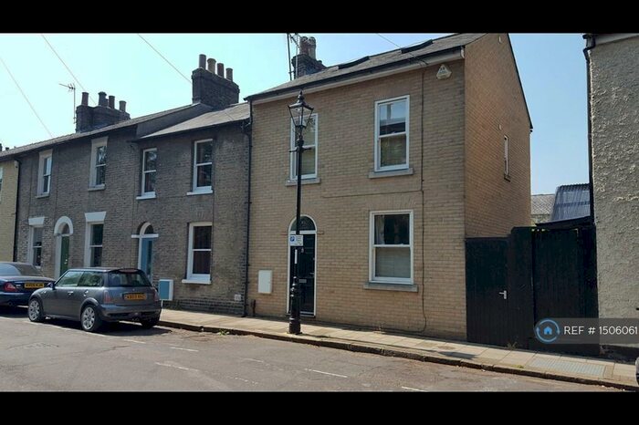 3 Bedroom End Of Terrace House To Rent In Christchurch Street, Cambridge, CB1