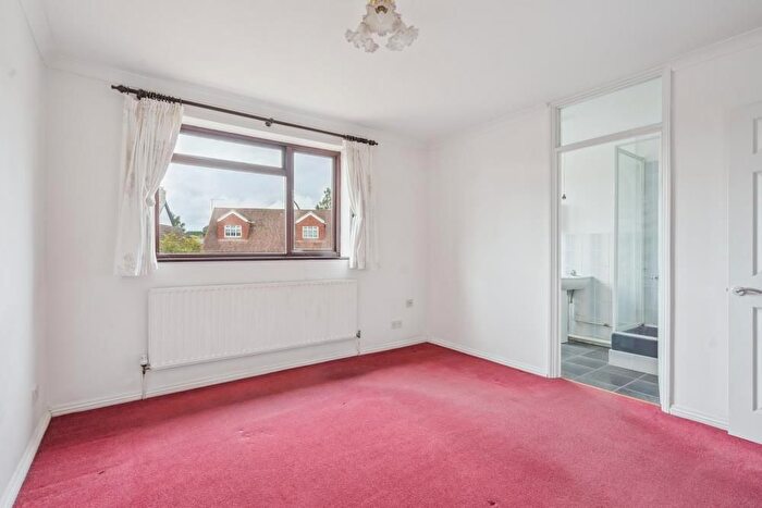 5 Bedroom Detached House For Sale In Brightmans Drive, Maulden, Bedford, MK45