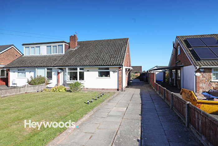 2 Bedroom Bungalow For Sale In Windmill View, Werrington, Stoke On Trent, Staffordshire, ST9