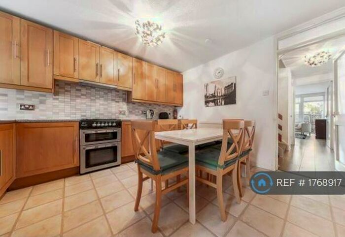3 Bedroom Terraced House To Rent In Wolftencroft Close, London, SW11