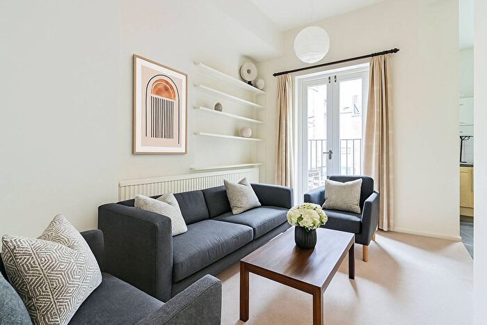 2 Bedroom Flat To Rent In Cambridge Street, Pimlico, London, SW1V