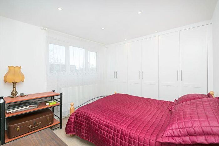4 Bedroom Detached House For Sale In Addiscombe Court Road, East Croydon, CR0