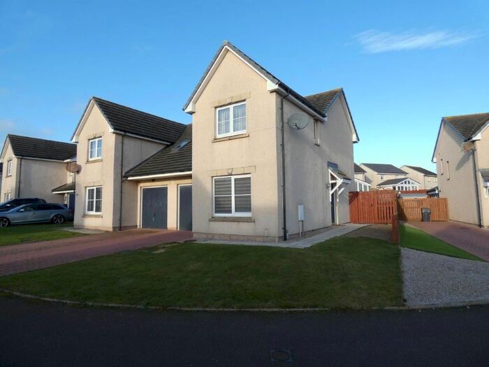 3 Bedroom Semi-Detached House To Rent In Hillside Drive, Portlethen, Aberdeen, AB12