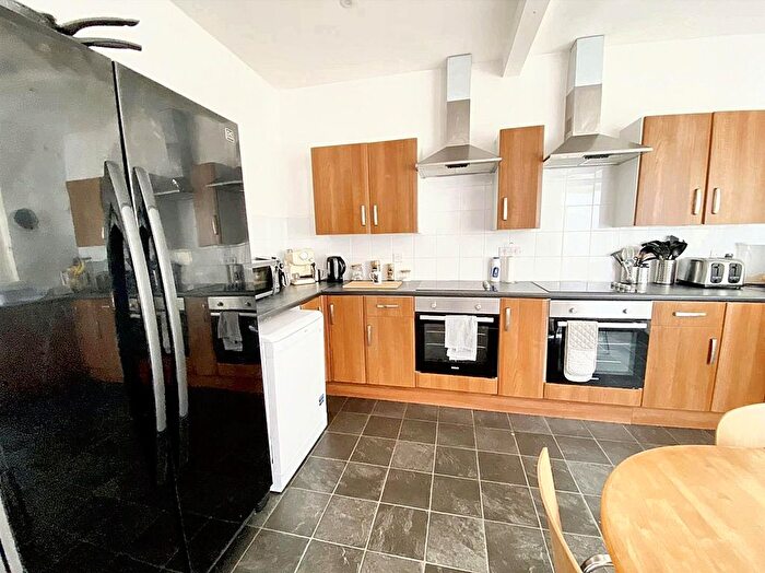 5 Bedroom Property To Rent In Bedford Park, Plymouth, PL4