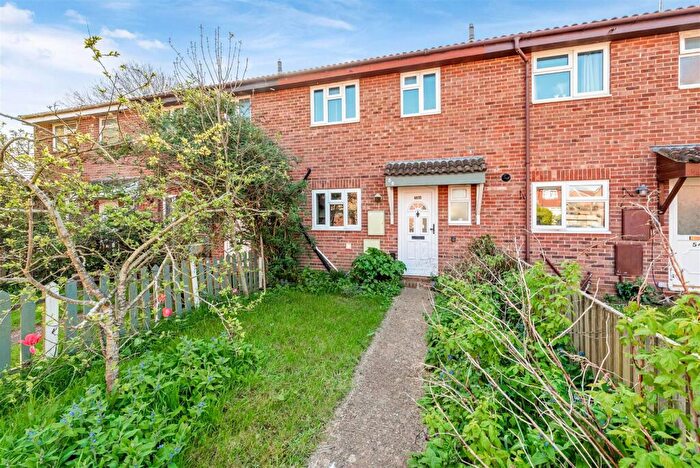 3 Bedroom House For Sale In Johnson Way, Ford, BN18