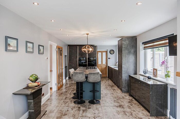 5 Bedroom Detached Bungalow For Sale In Detached Home In Carbrooke With Established Gardens, IP25