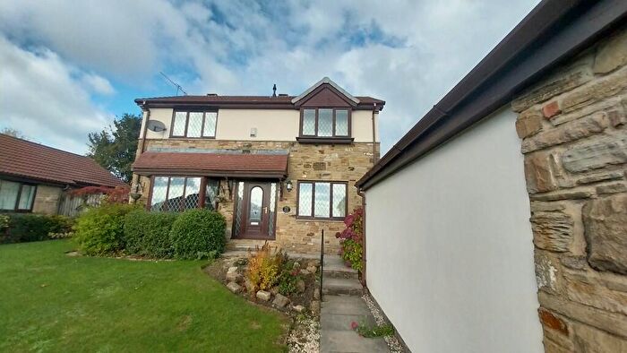 3 Bedroom Detached House To Rent In Stonewood Grove, Hoyland, S74