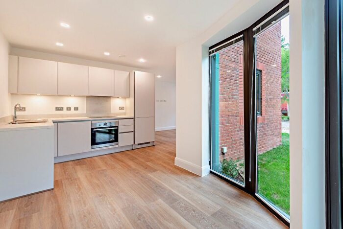 1 Bedroom Flat To Rent In Pagasus Way, Haddenham, HP17