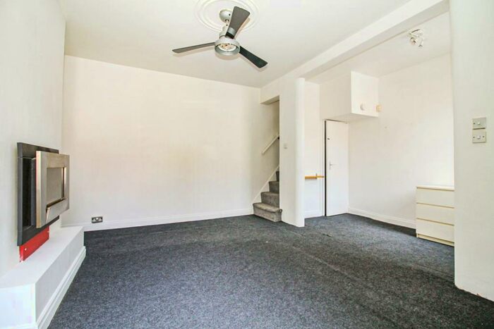 2 Bedroom Terraced House To Rent In Brownhill Crescent, Leeds, LS9