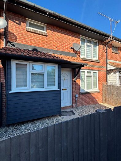 1 Bedroom Terraced House To Rent In Hoveton Road, Thamesmead, SE28
