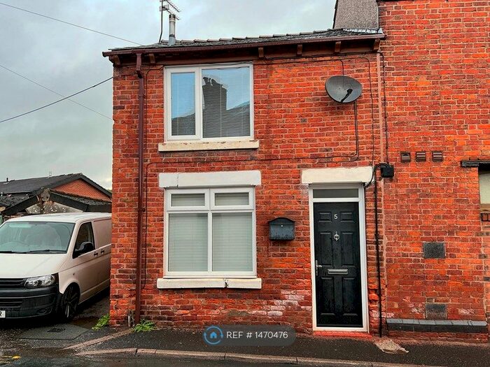 2 Bedroom Terraced House To Rent In Waggs Road, Congleton, CW12