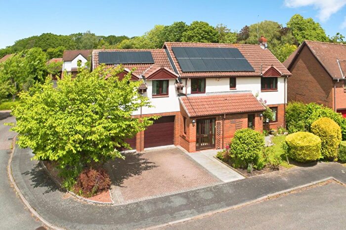 5 Bedroom Detached House For Sale In Taplow Close, Appleton, WA4