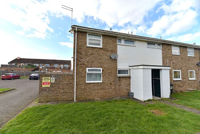 1 Bedroom Flat For Sale In Shakespeare Road, St. Ives, PE27