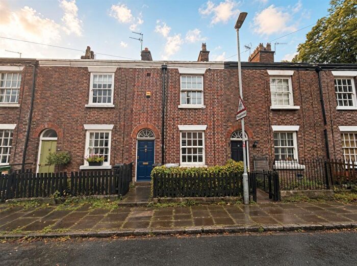 4 Bedroom Property To Rent In High Street, Macclesfield, SK11