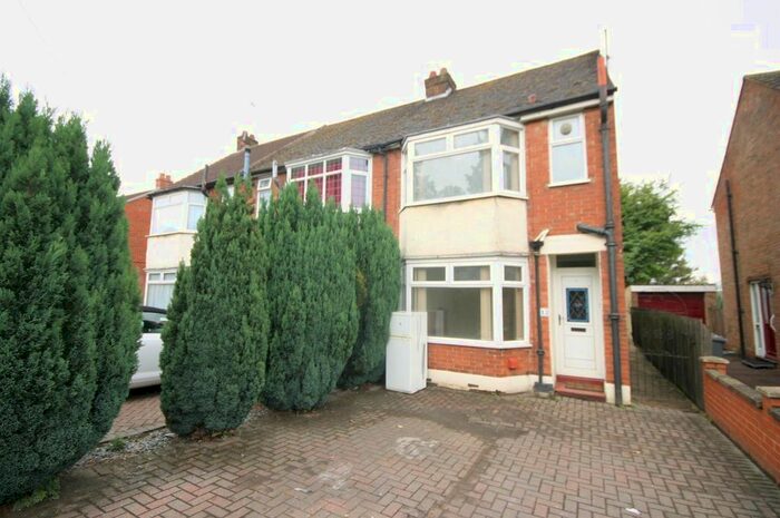 2 Bedroom Semi-Detached House To Rent In Trinity Road, Luton, LU3