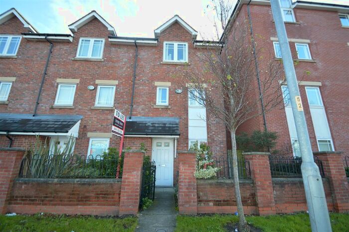 4 Bedroom Property To Rent In Chorlton Road, Hulme, Manchester, M15