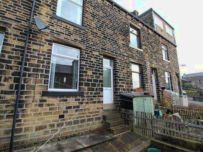 3 Bedroom Terraced House To Rent In Cliffe Terrace, Sowerby Bridge, HX6