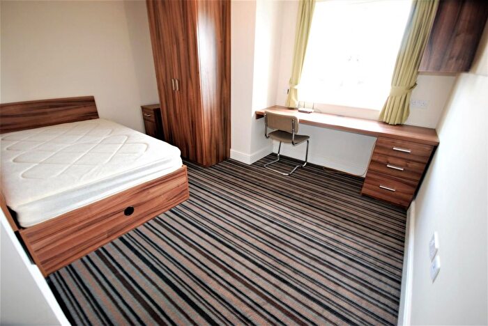 6 Bedroom Flat To Rent In Station House, Old Warwick Road, Leamington Spa, CV31