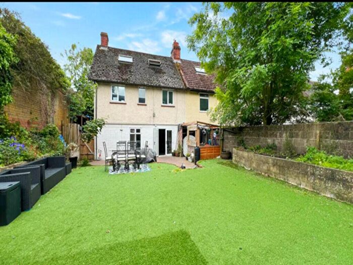 4 Bedroom End Of Terrace House To Rent In Weymouth Street, Warminster, Wiltshire, BA12