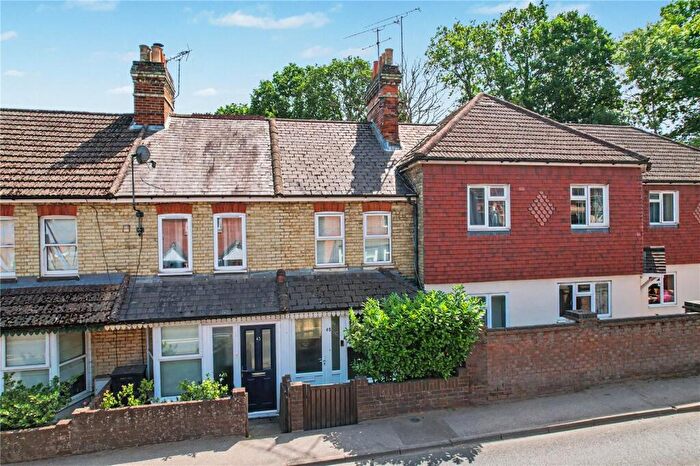 2 Bedroom Terraced House For Sale In Wrecclesham Road, Farnham, Surrey, GU9
